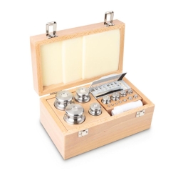 [EN]: Set of weights F2, 1mg...2kg stainless steel, finely turned, wooden box