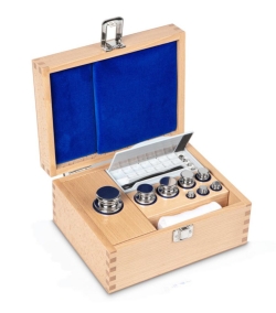 [EN]: Weight kit F1 ECO-form, 1g...500g stainless steel polished, in wood box incl. glove and tweezers