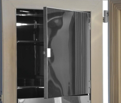 Compartment doors Foamed with seal