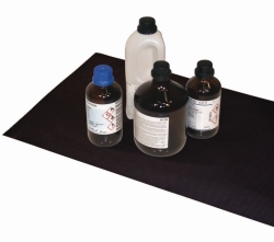 Rubber ribbed mat, black for pull-out shelf