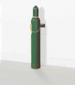 [EN]: Gas cylinder wall bracket made of steel for 1 bottle à Ø 140 mm