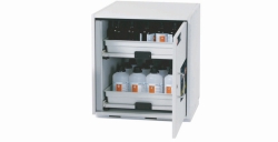 [EN]: SL Cabinet with 1 door 590mm x 570mm x 600mm (WxDxH), lightgrey, 2 pull-out shelves, door hinge right