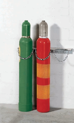 [EN]: Gas cylinder wall bracket made of steel for 3 bottles à Ø 140 mm